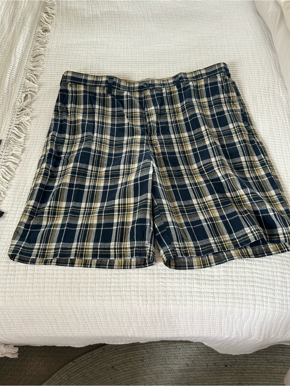 Izod Plaid Flat Front Shorts in Navy and Tan